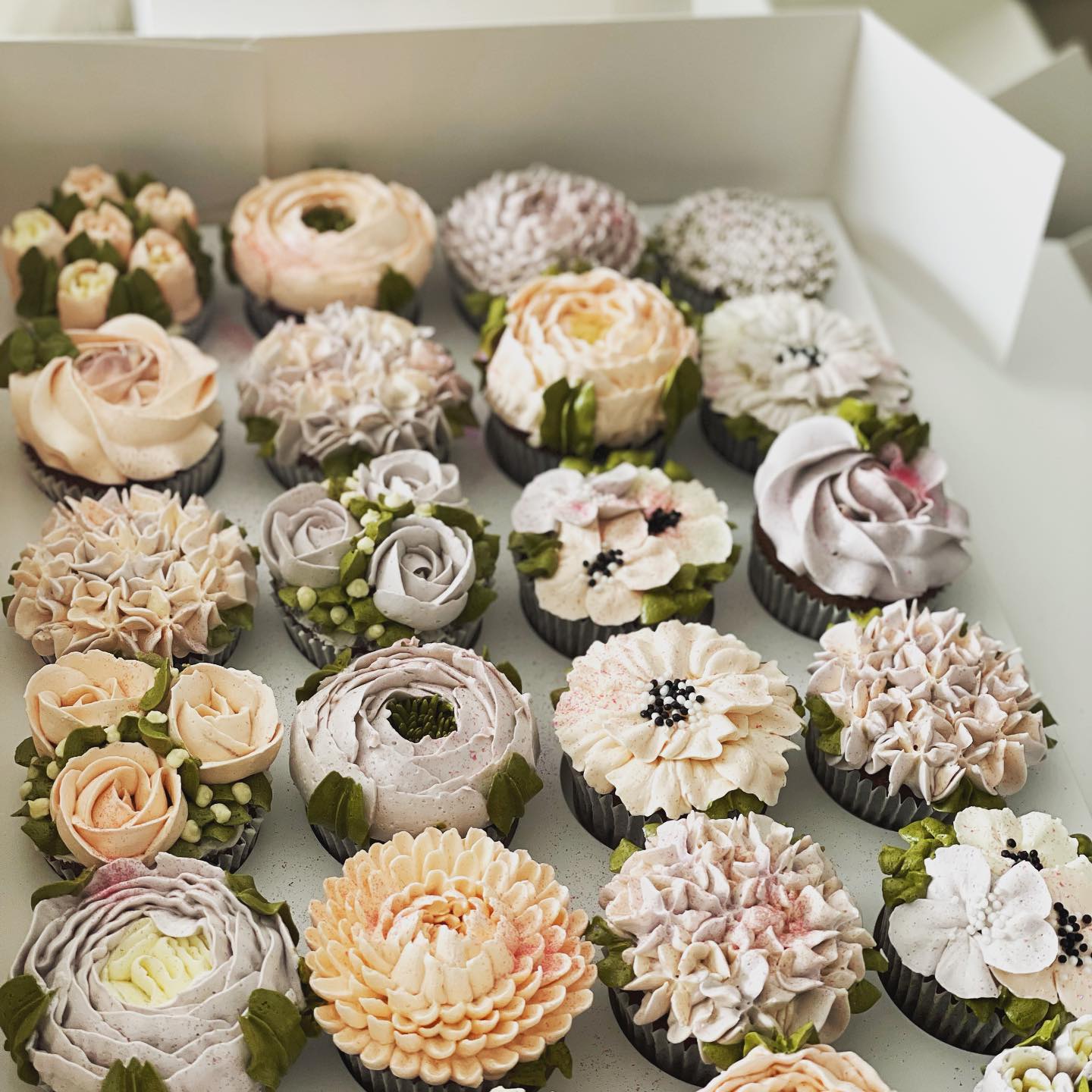 Floral Cup Cake Box