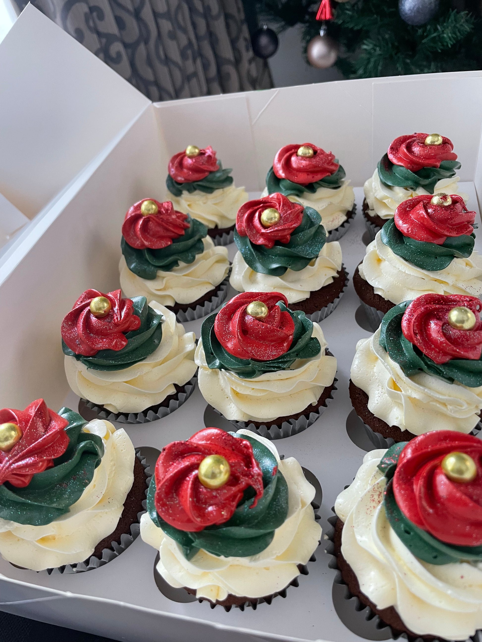 Premium Christmas Cupcakes