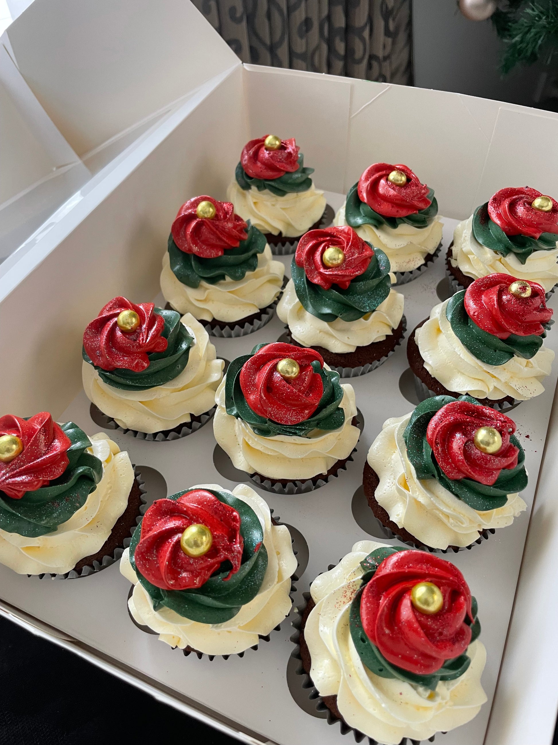 Premium Christmas Cupcakes