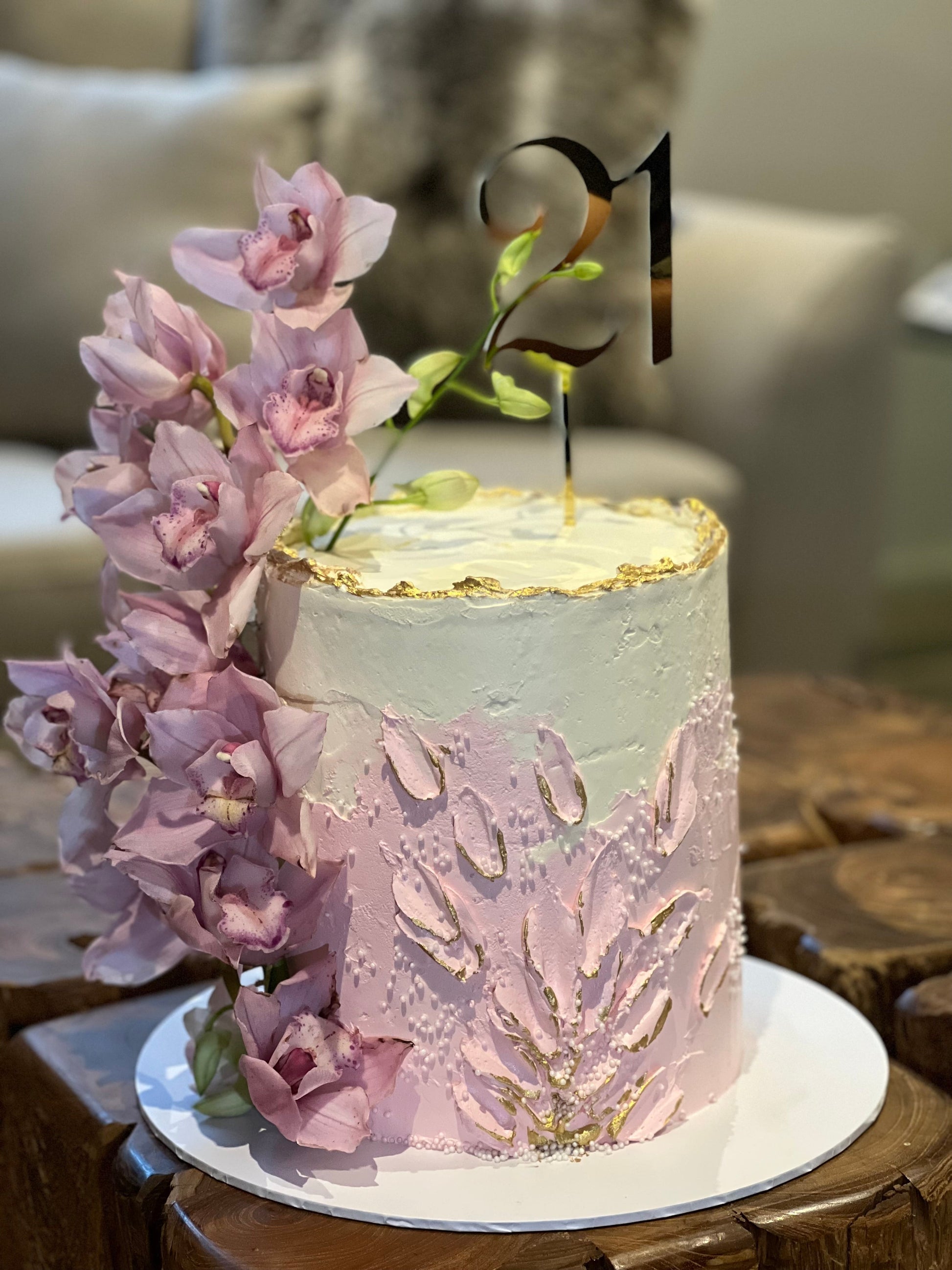 Elegant Floral Birthday Cake with Fresh Flowers - 2KG Custom Vanilla Buttercream